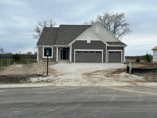 Pewaukee, WI 53072,W251N2367 Valleyview CIRCLE