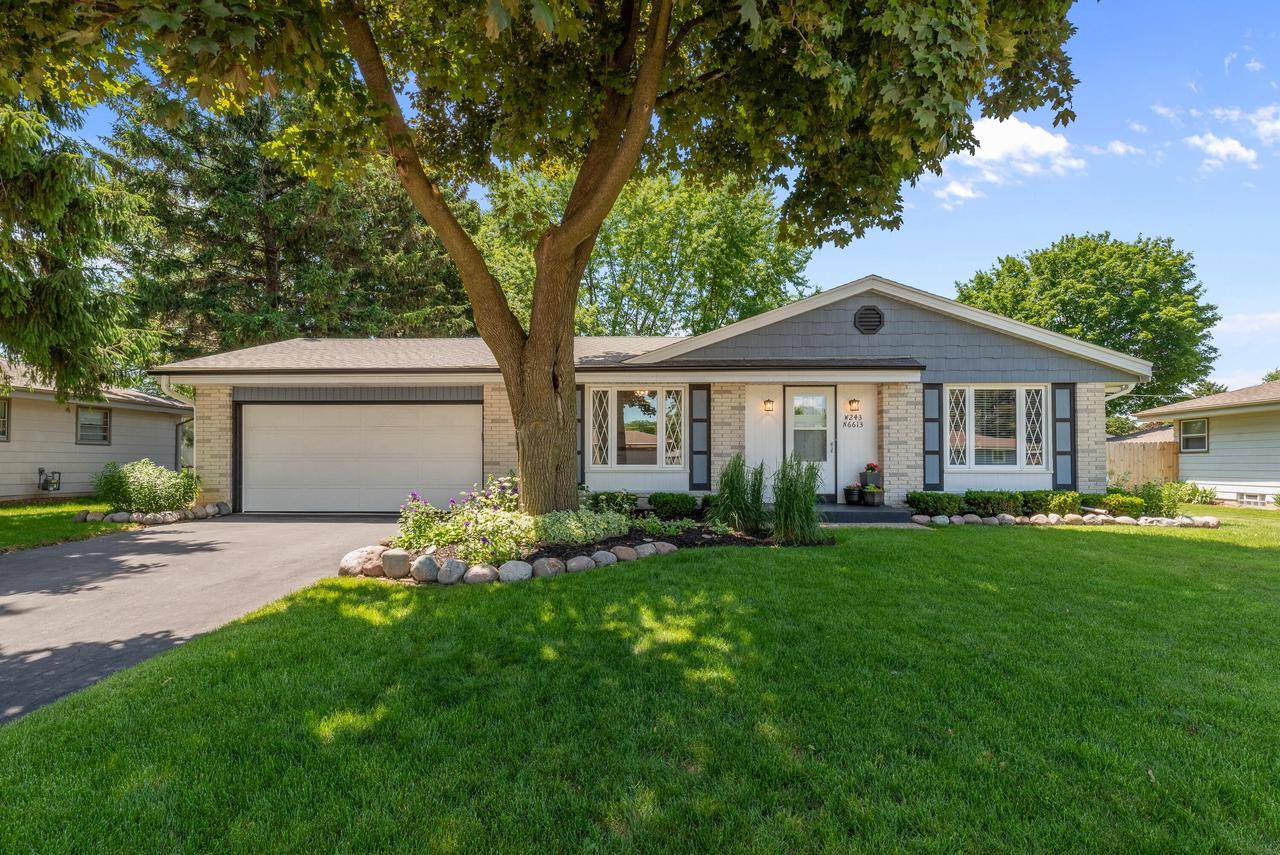 Sussex, WI 53089,W243N6613 Oxford ROAD