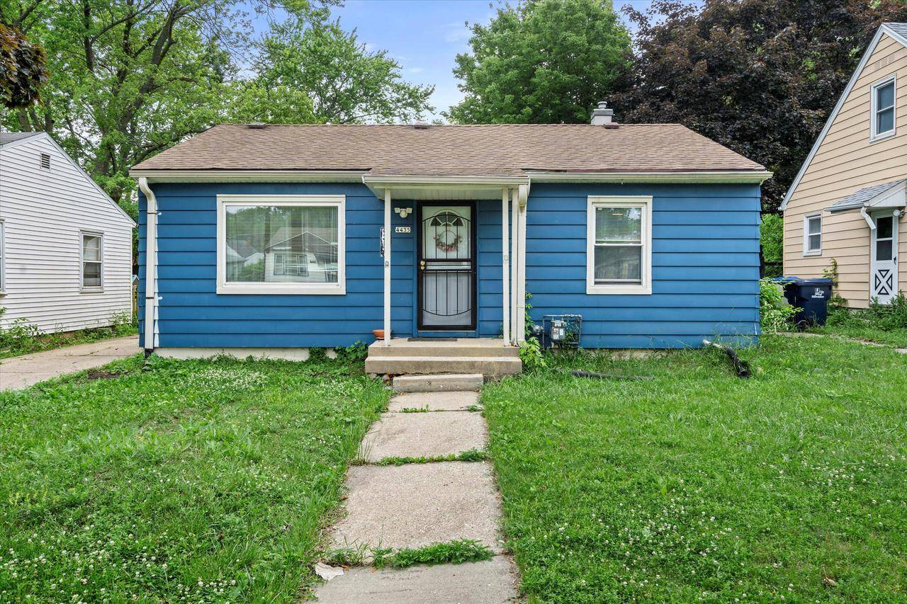 Milwaukee, WI 53209,4435 N 40th STREET