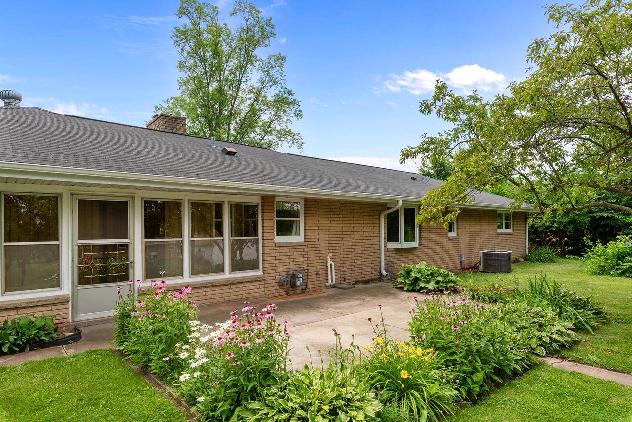 Menomonee Falls, WI 53051-5257,N68W13420 Ranch ROAD