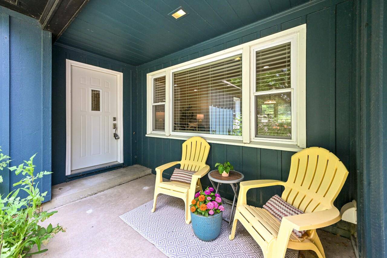 Fox Point, WI 53217-3944,6836 N Yates ROAD