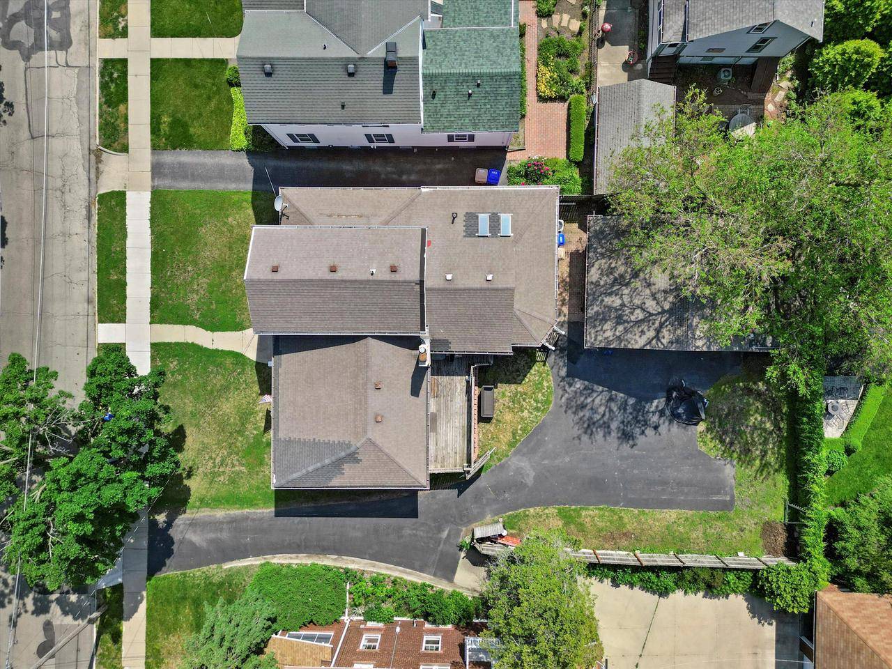 Kenosha, WI 53143-4545,513 61st STREET