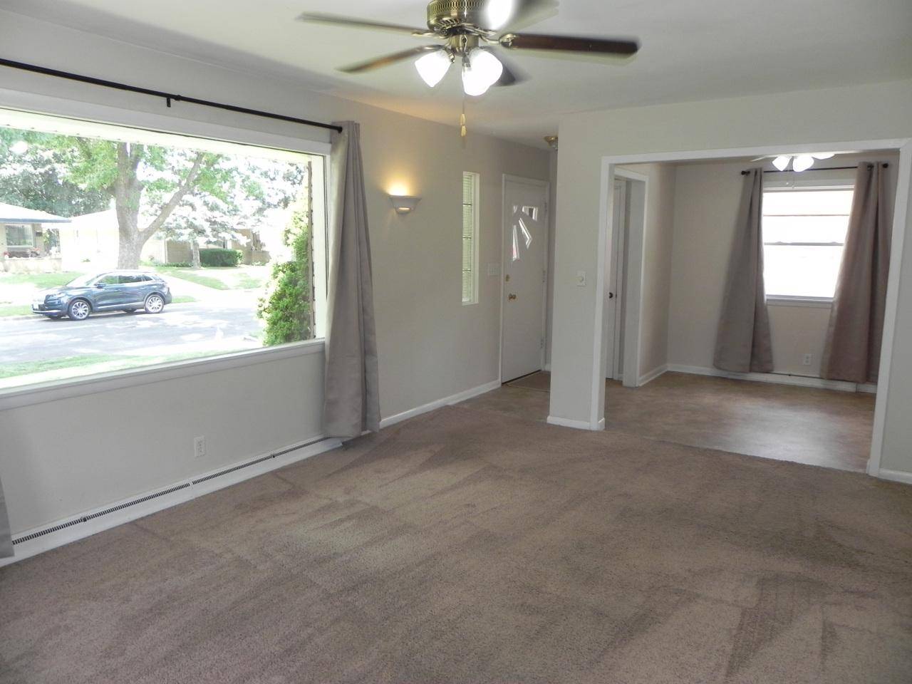 Milwaukee, WI 53221-1909,1711 W Plainfield AVENUE