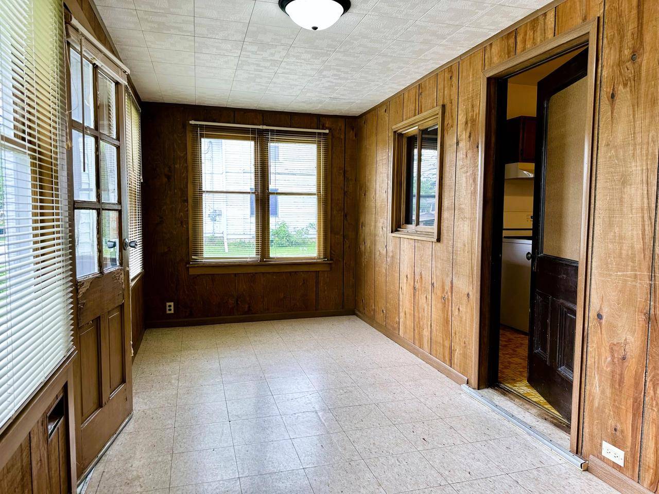 Mayville, WI 53050,103 Grove STREET