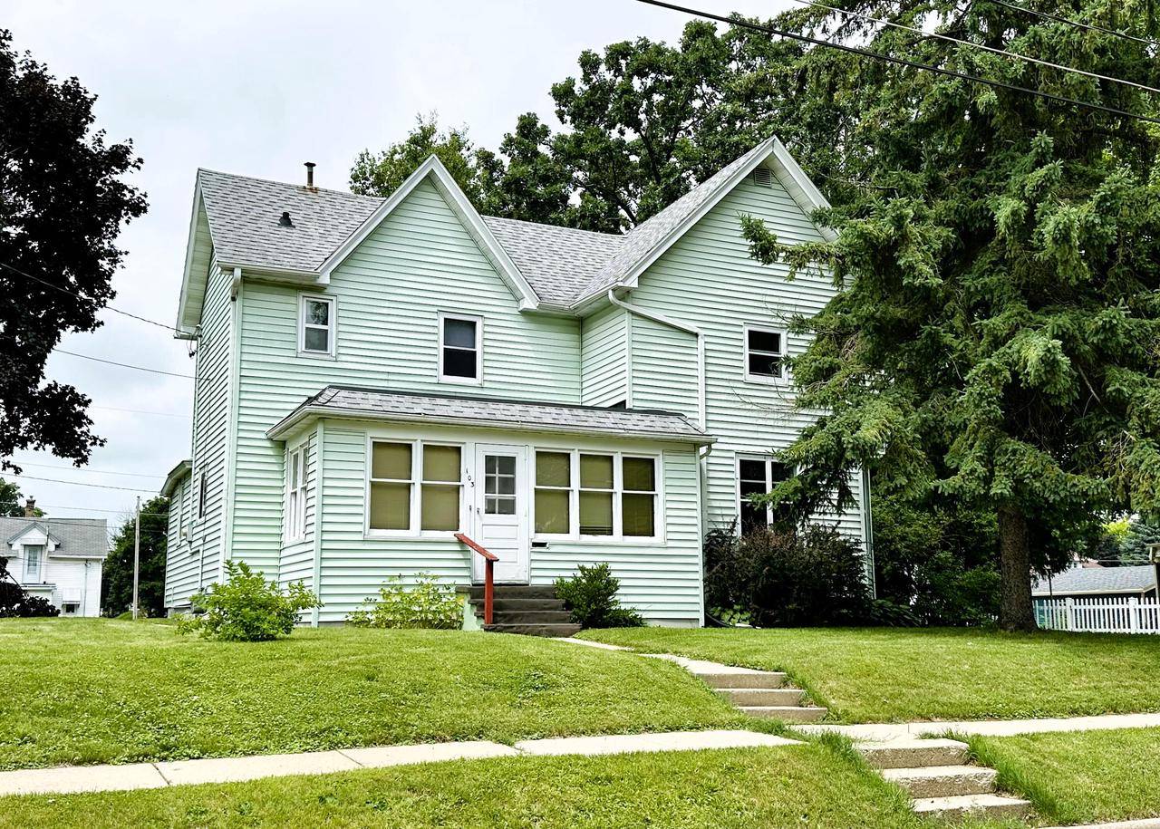 Mayville, WI 53050,103 Grove STREET