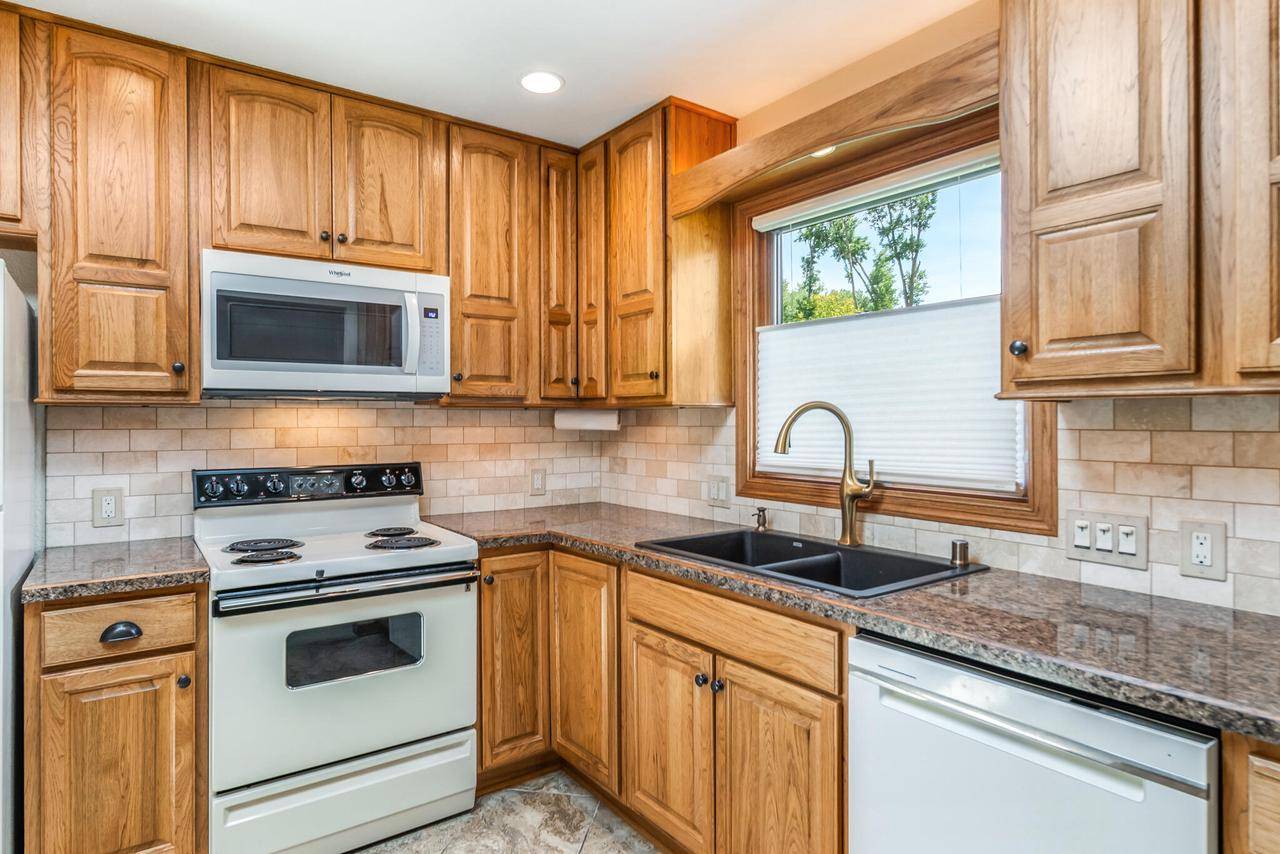 Sheboygan, WI 53083-3020,3805 High Cliff COURT