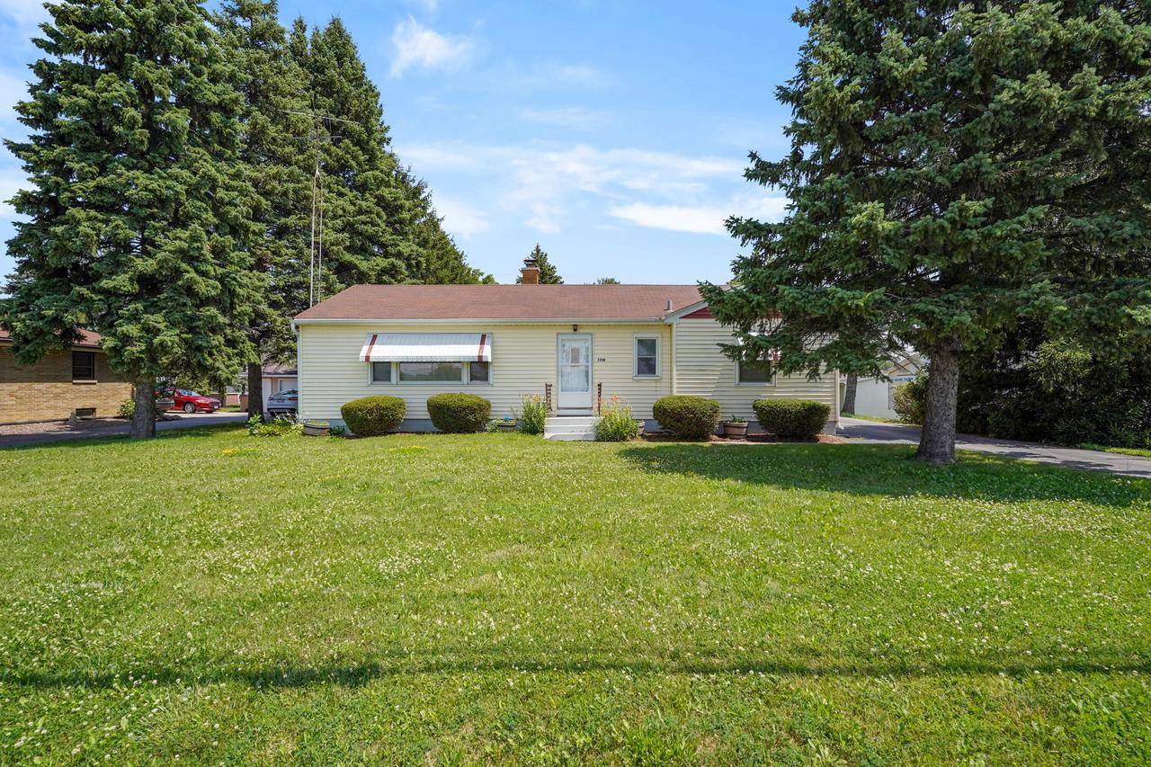 Pleasant Prairie, WI 53158,7719 88th AVENUE