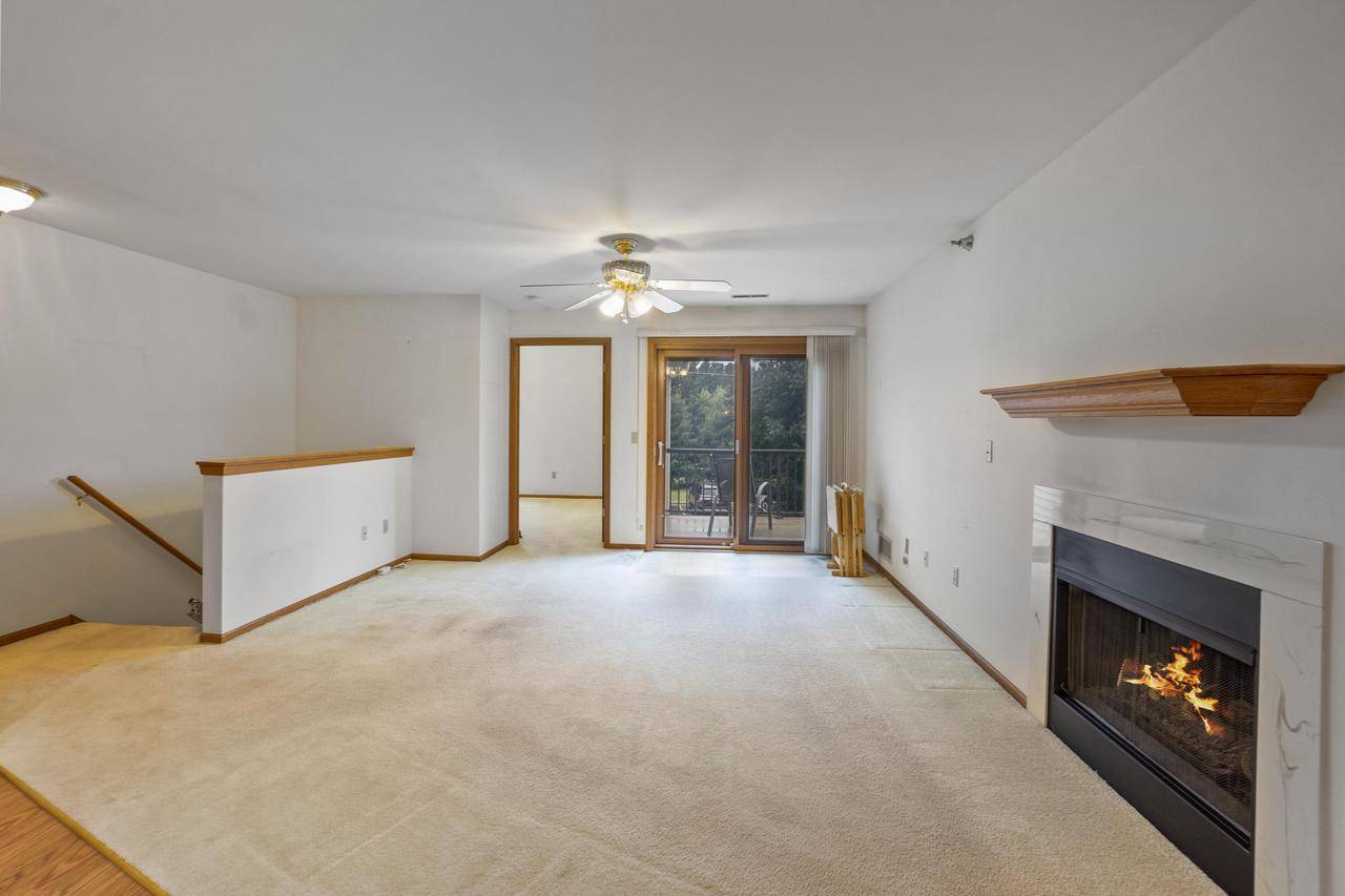 Oconomowoc, WI 53066-4606,942 Oconomowoc PARKWAY