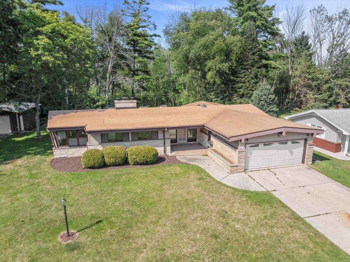 Sheboygan, WI 53081-8138,722 Panther AVENUE