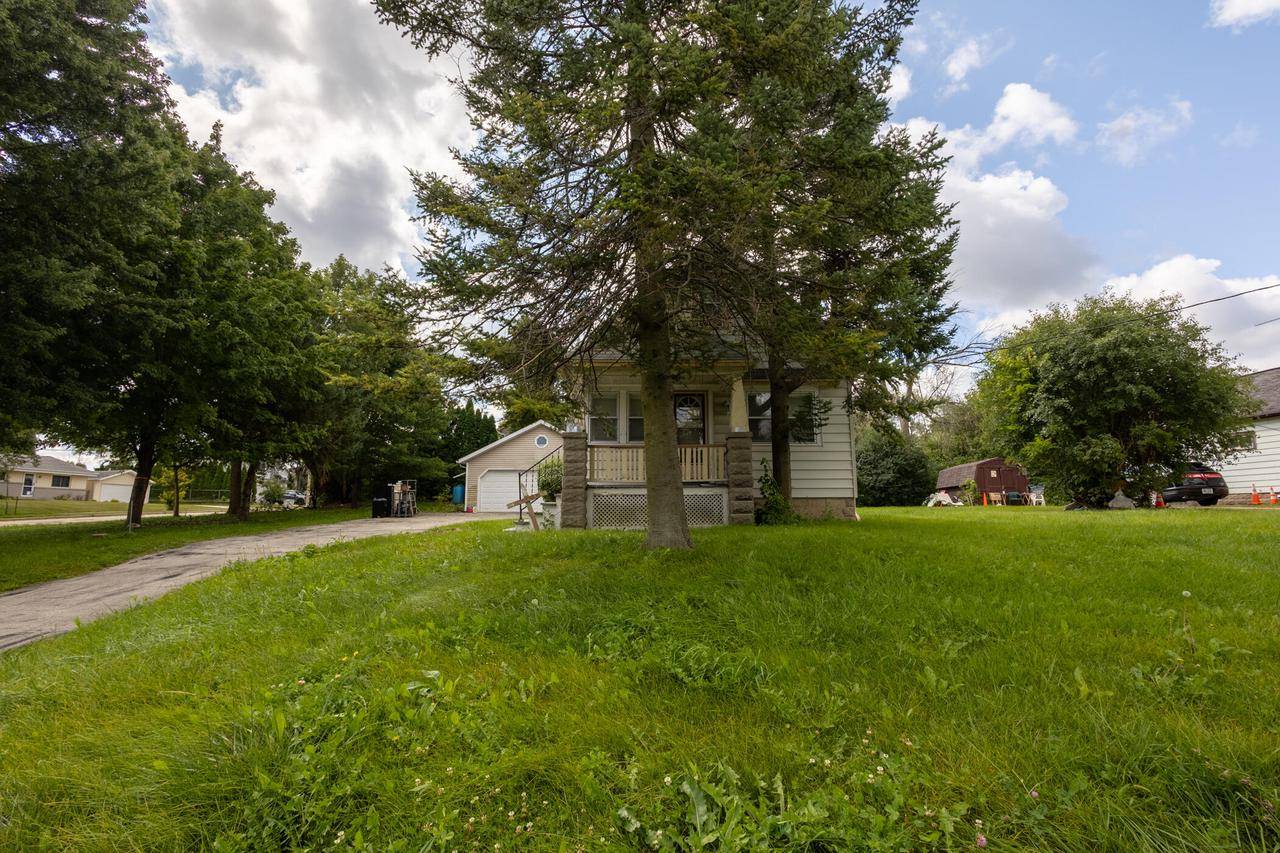 Milwaukee, WI 53221,2325 W Kimberly AVENUE