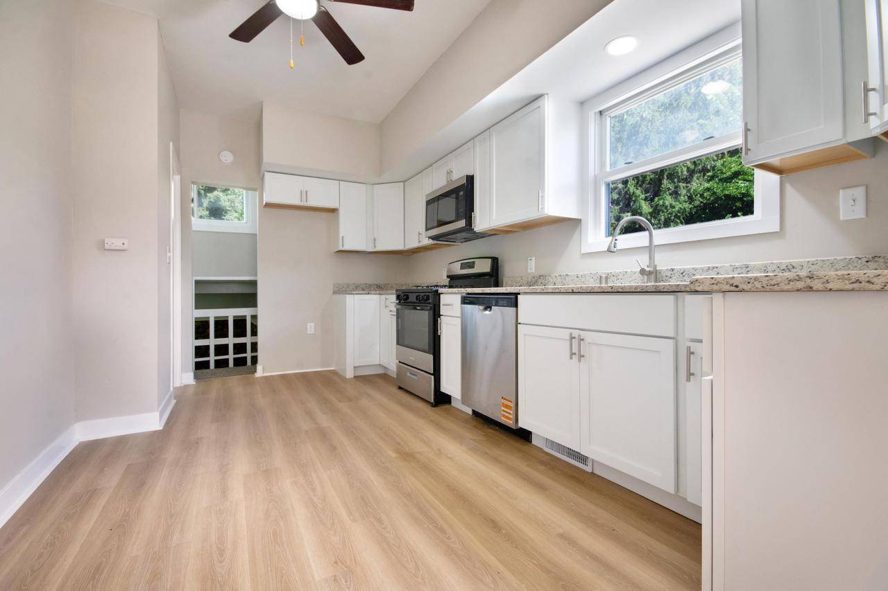 Burlington, WI 53105,32500 Bassett ROAD