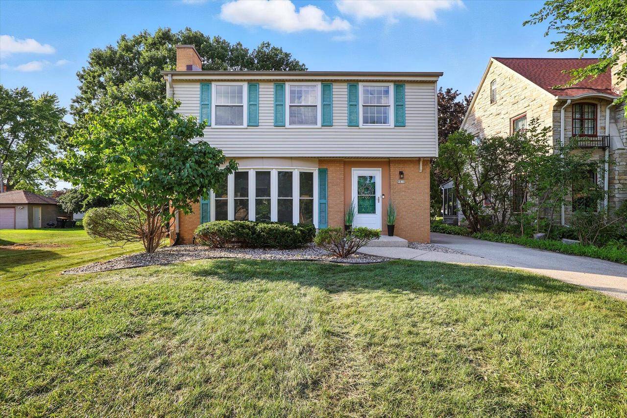 Wauwatosa, WI 53222-1409,9810 W Grantosa DRIVE