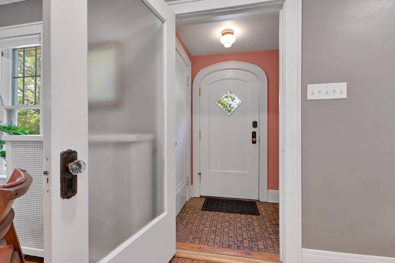 Wauwatosa, WI 53226,8809 Stickney AVENUE