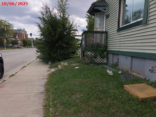 Milwaukee, WI 53206-2537,2513 N Teutonia AVENUE