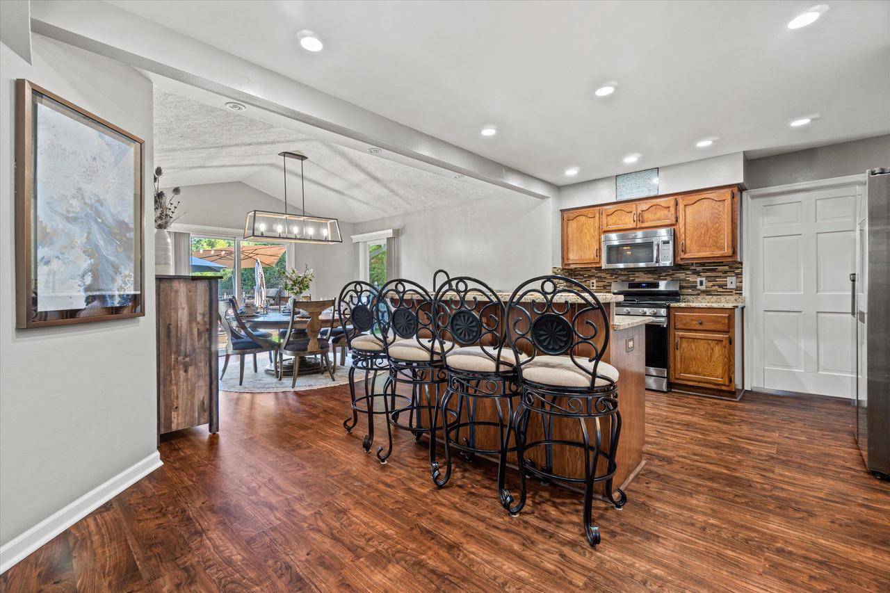 Bayside, WI 53217,9280 N Port Washington ROAD