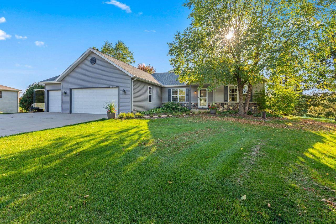 Oconomowoc, WI 53066-8948,W381N8381 Rolling River COURT