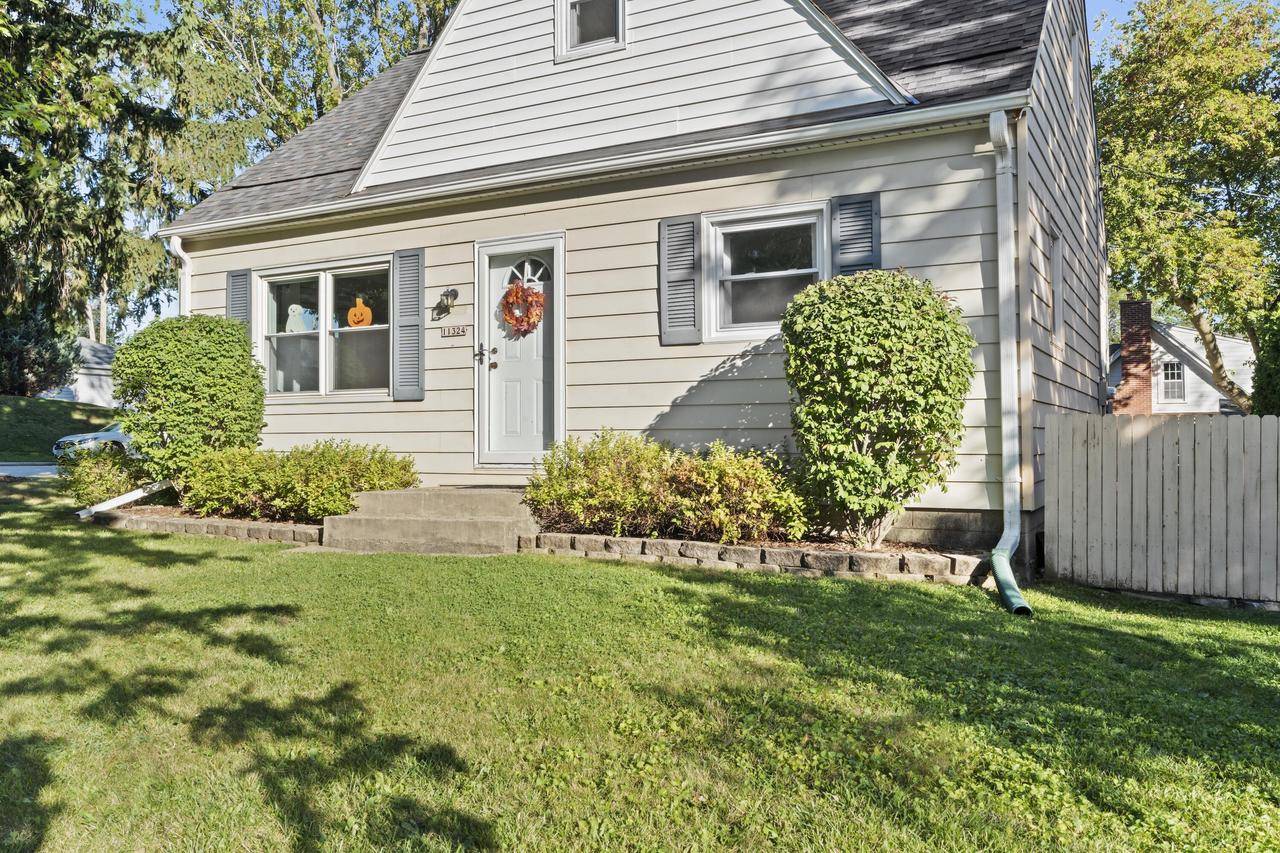 Wauwatosa, WI 53226-3734,11324 W Wisconsin AVENUE