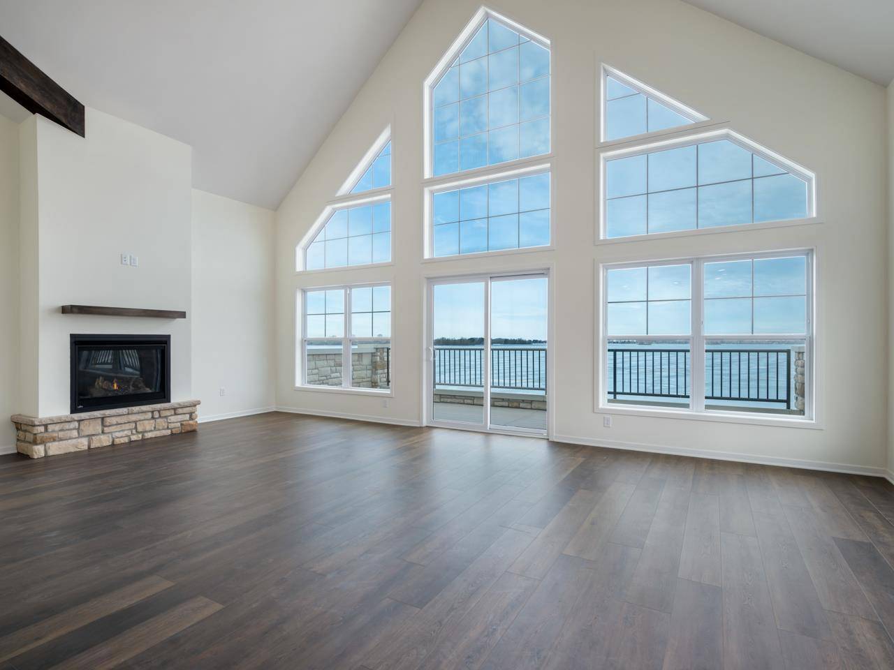 Beaver Dam, WI 53916,202 Lakeview Lane