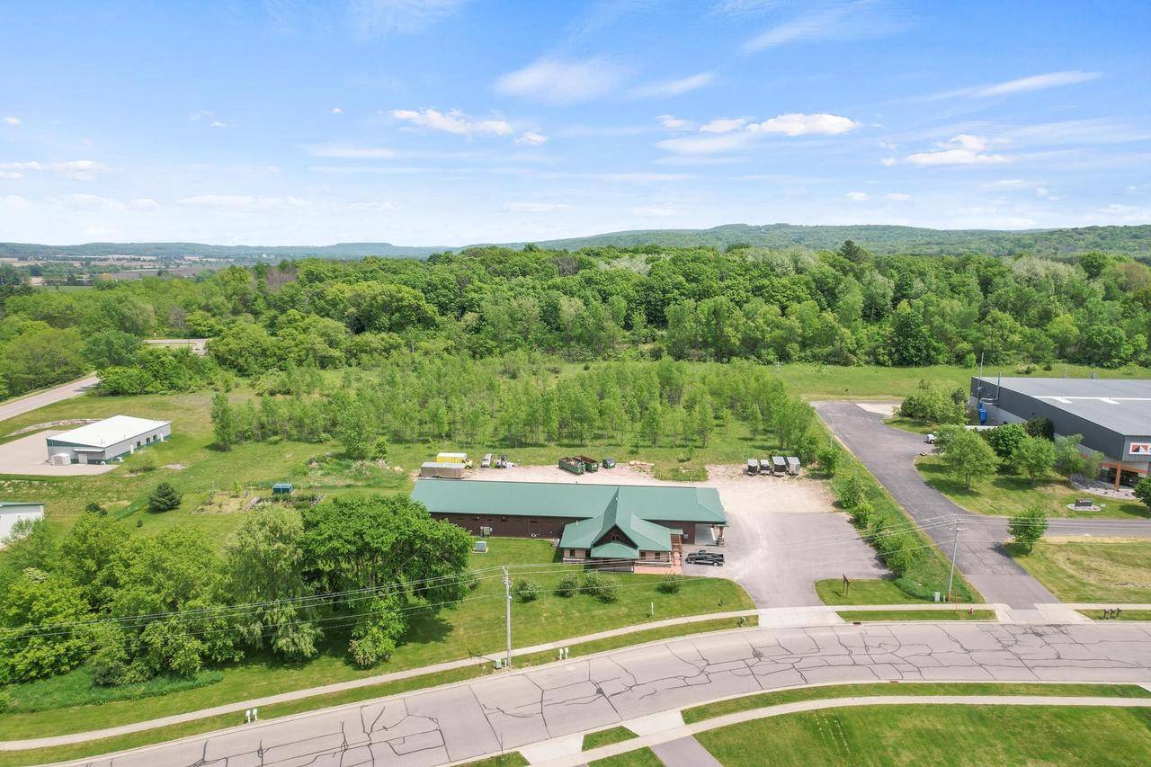 Baraboo, WI 53913,1301 Lake Street