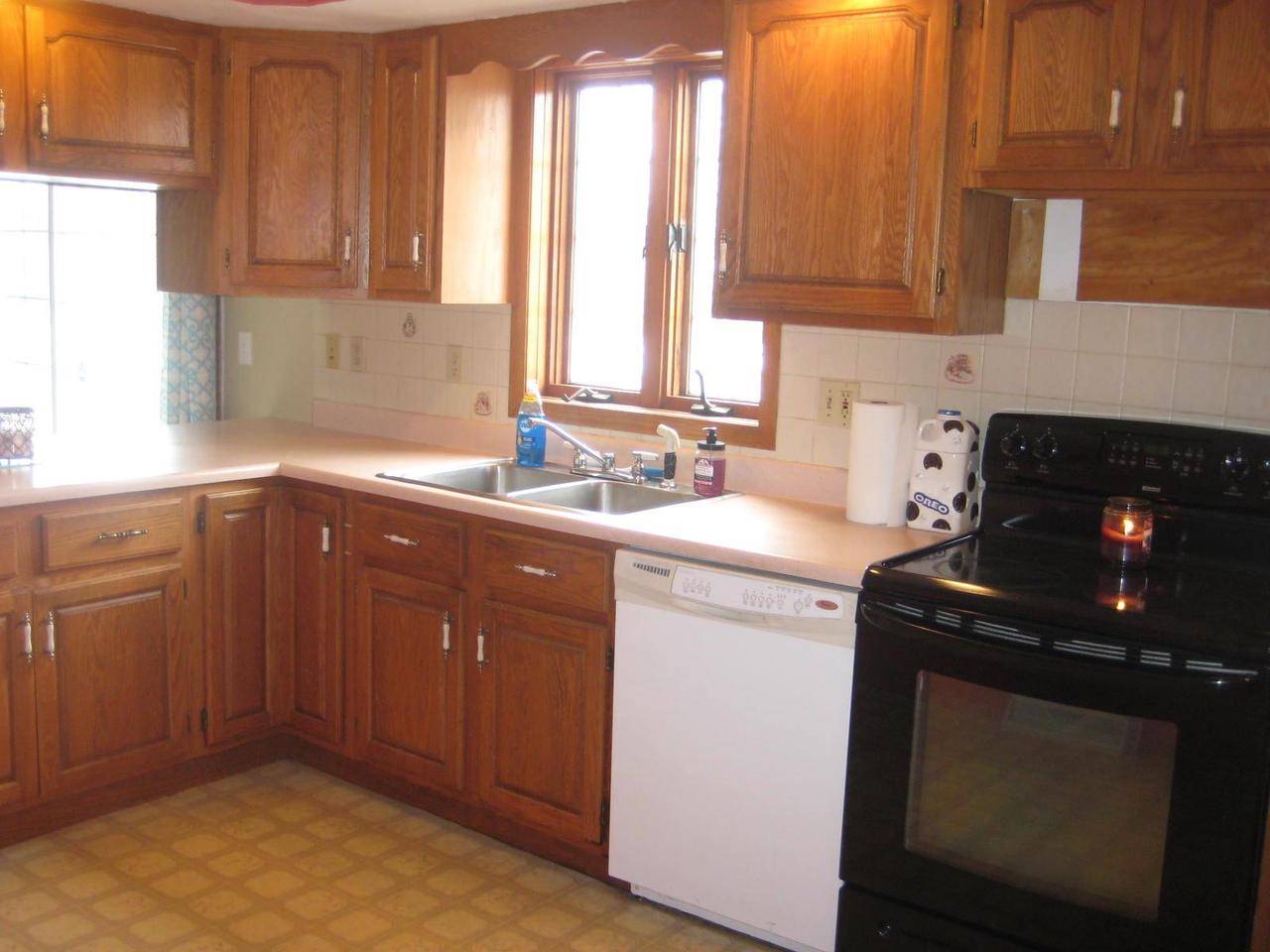 Markesan, WI 53946,125 N Grand St