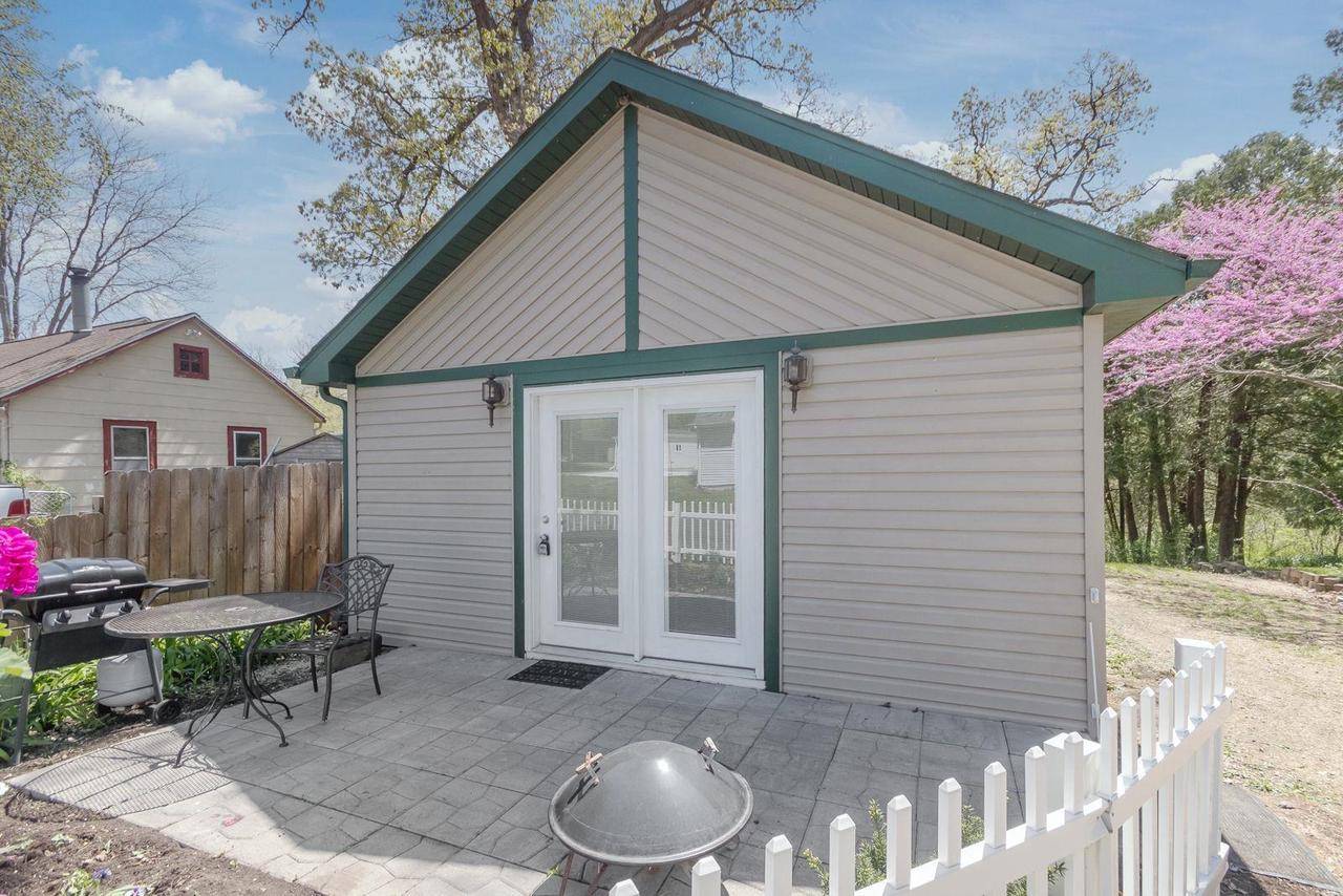 Edgerton, WI 53534,111 BEACH AVE