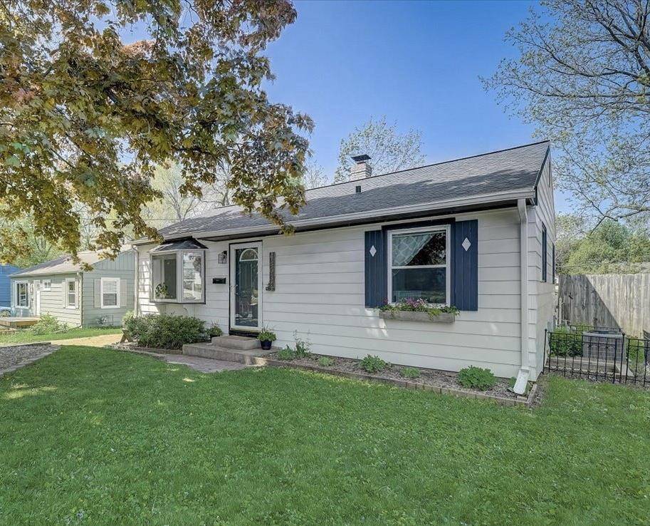 Monona, WI 53716,4603 Gordon AVENUE