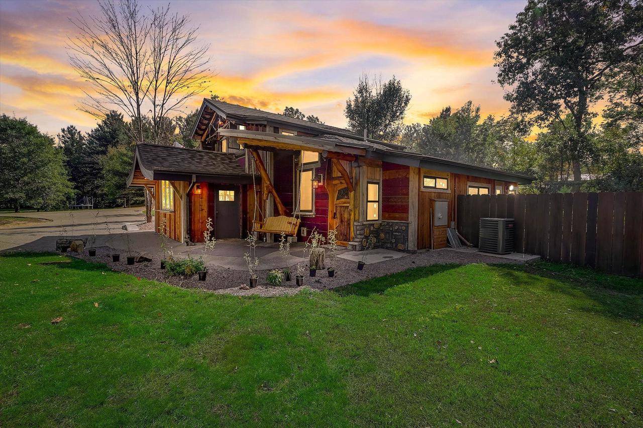 Muscoda, WI 53573,605 W Greentree Trail