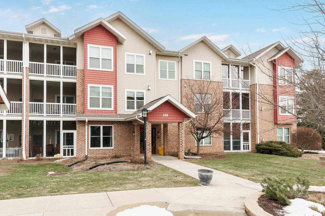 Monona, WI 53716,200 Femrite Drive #213