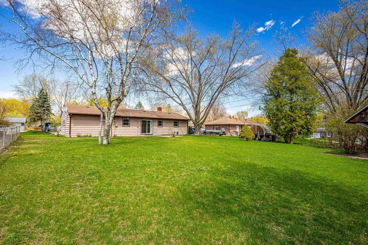 Monona, WI 53716,402 LA BELLE Lane