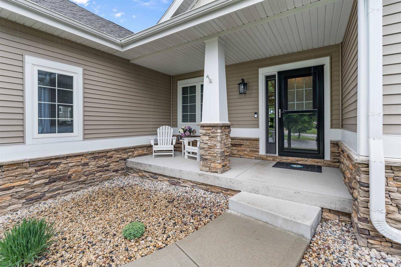 Waunakee, WI 53597,1302 Vanessa Court