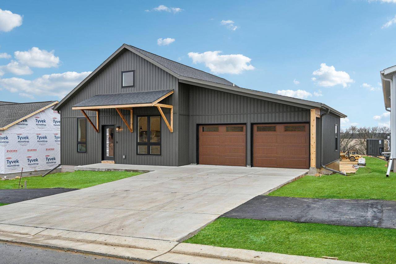 Poynette, WI 53955,121 Lupine Avenue