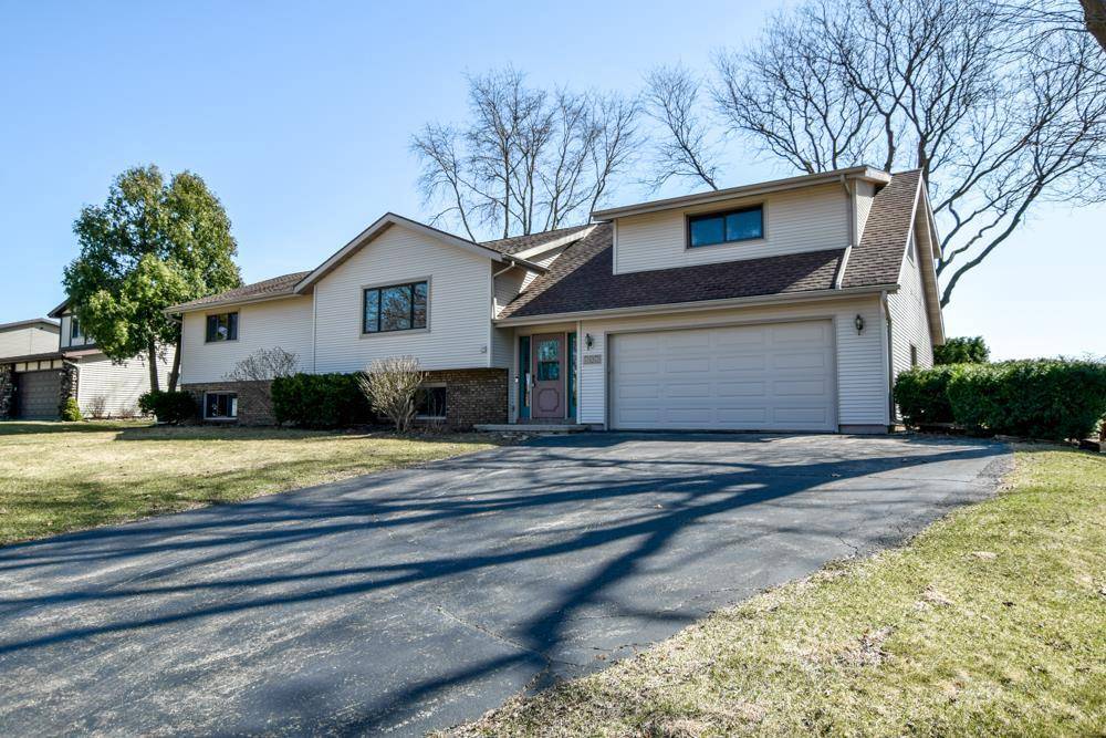 Waunakee, WI 53597,202 Winston Way