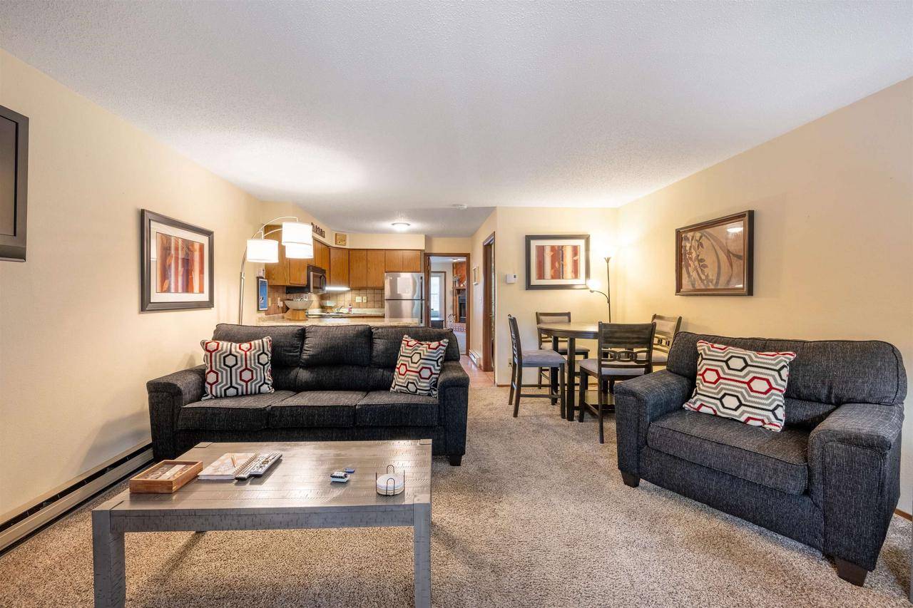 Wisconsin Dells, WI 53965,1093 Canyon Road #403