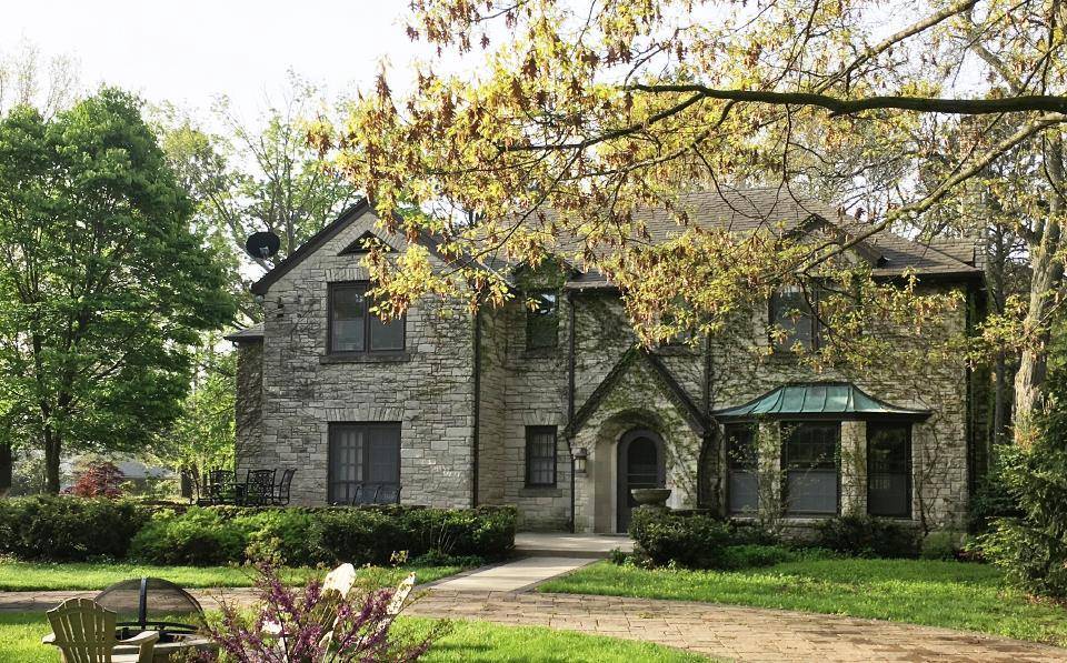 Madison, WI 53705,1102 Merrill Springs Road
