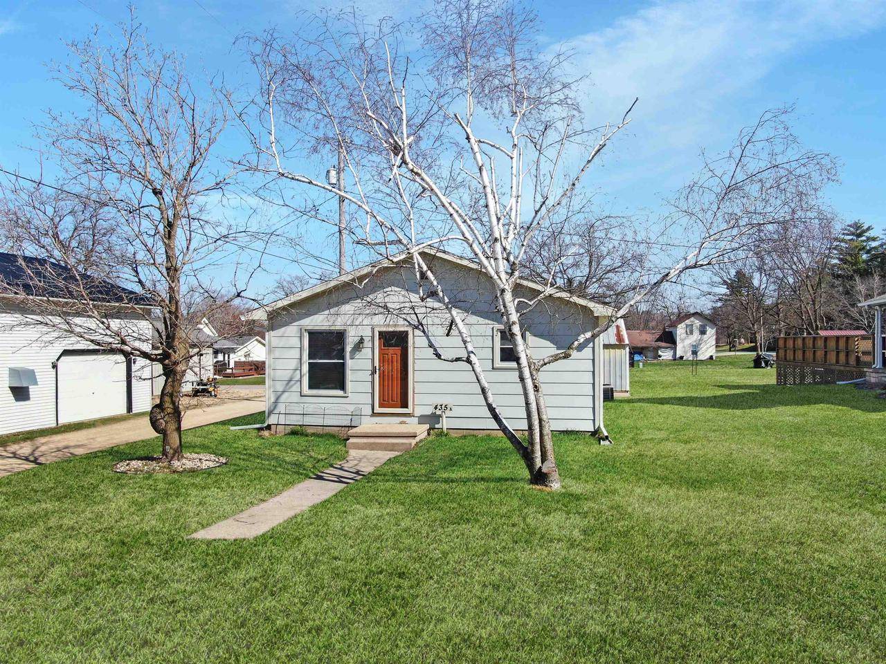 Union Center, WI 53962,435 A Division Street