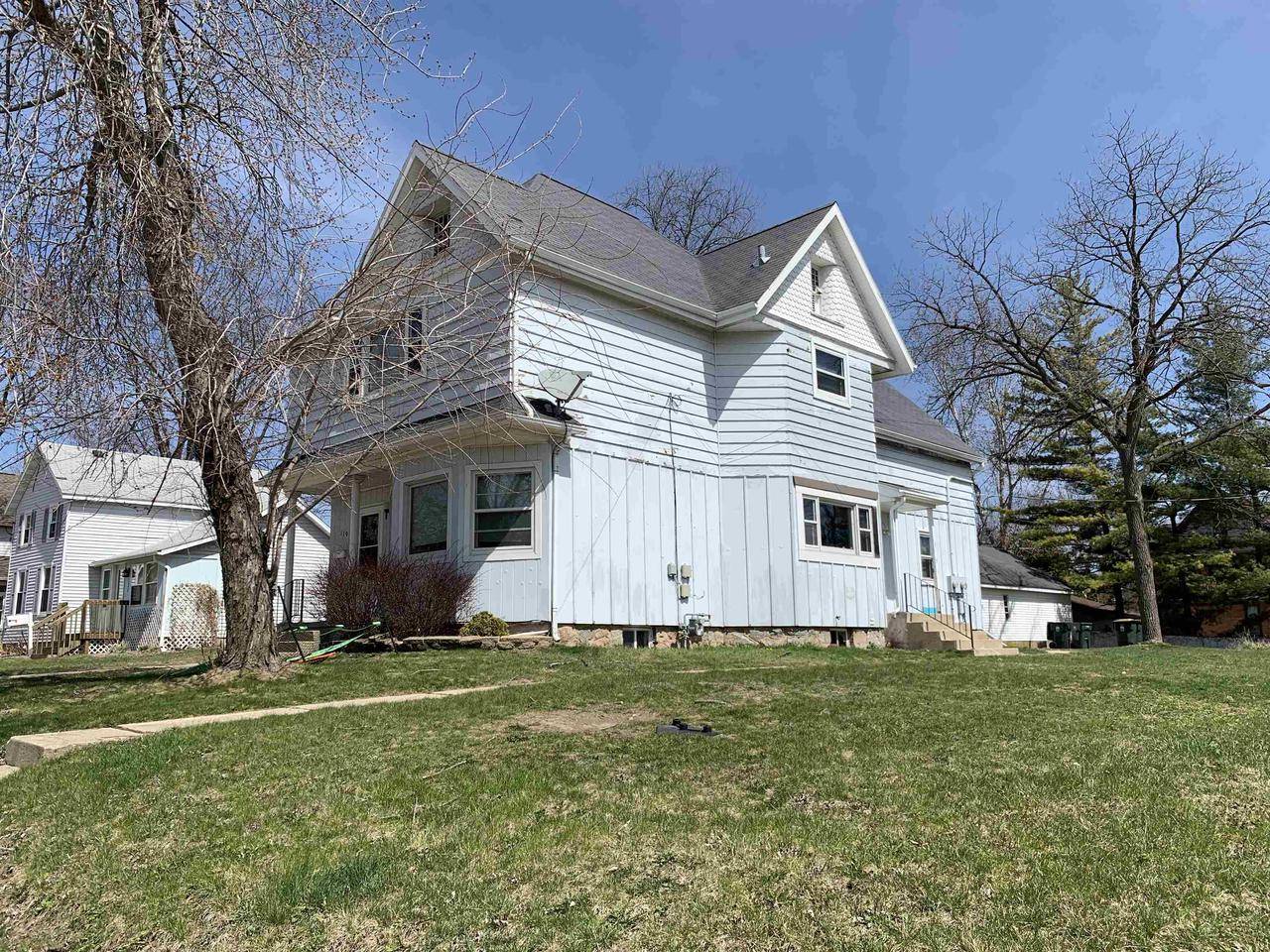 Sun Prairie, WI 53590,119 Vine Street