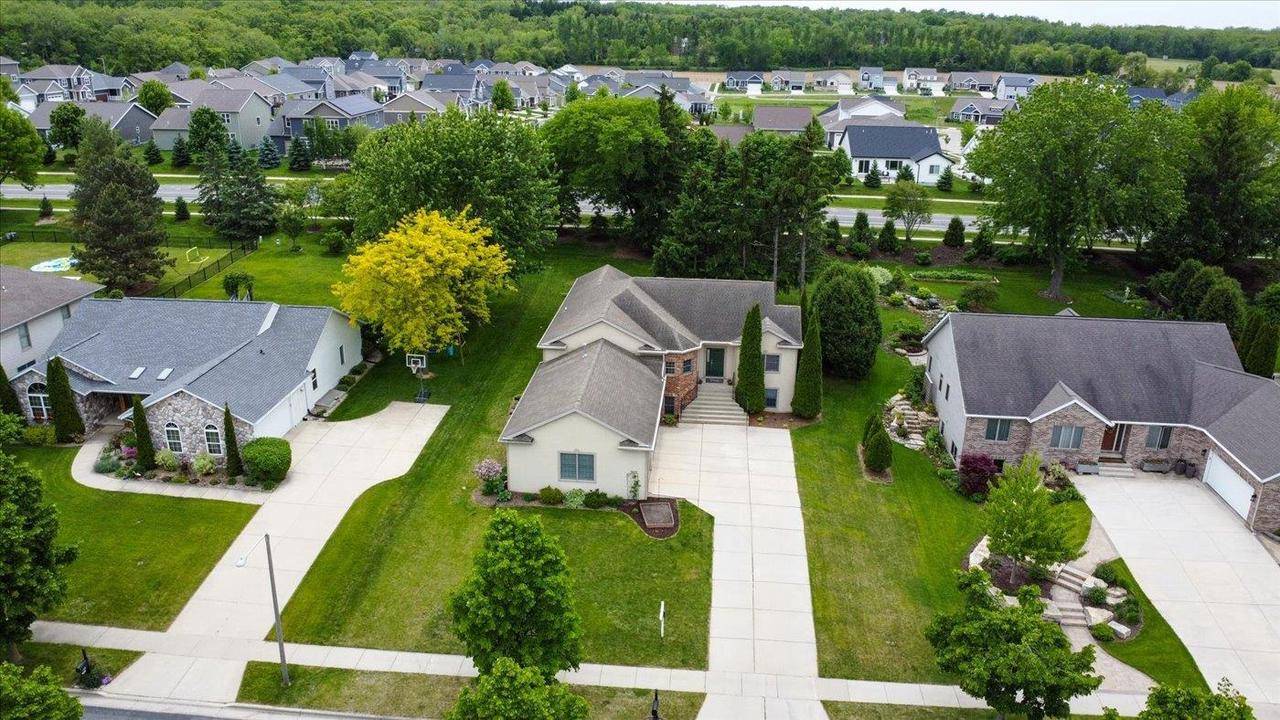 Verona, WI 53593,9629 Shadow Wood Drive