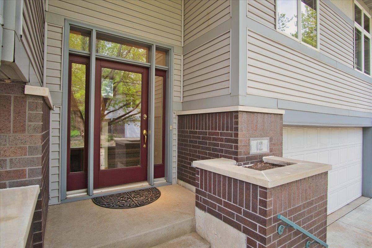 Madison, WI 53719,12 Deer Point Trail