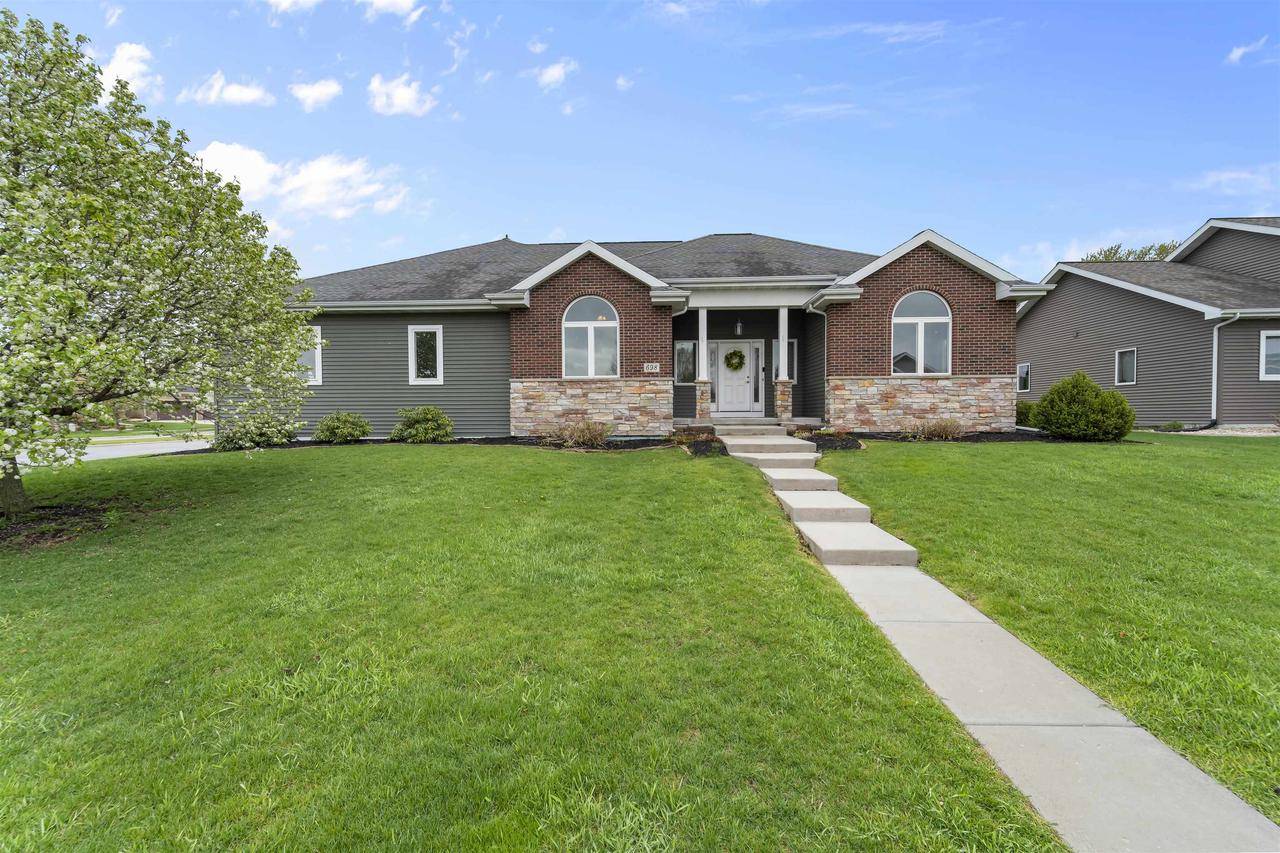 Oregon, WI 53575,698 Prairie Grass Road