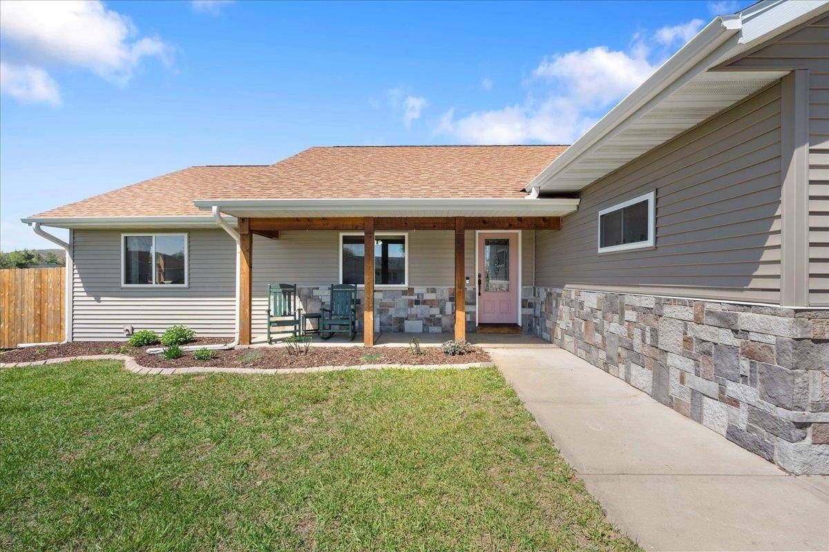 Arena, WI 53503,309 Dalogasa Drive