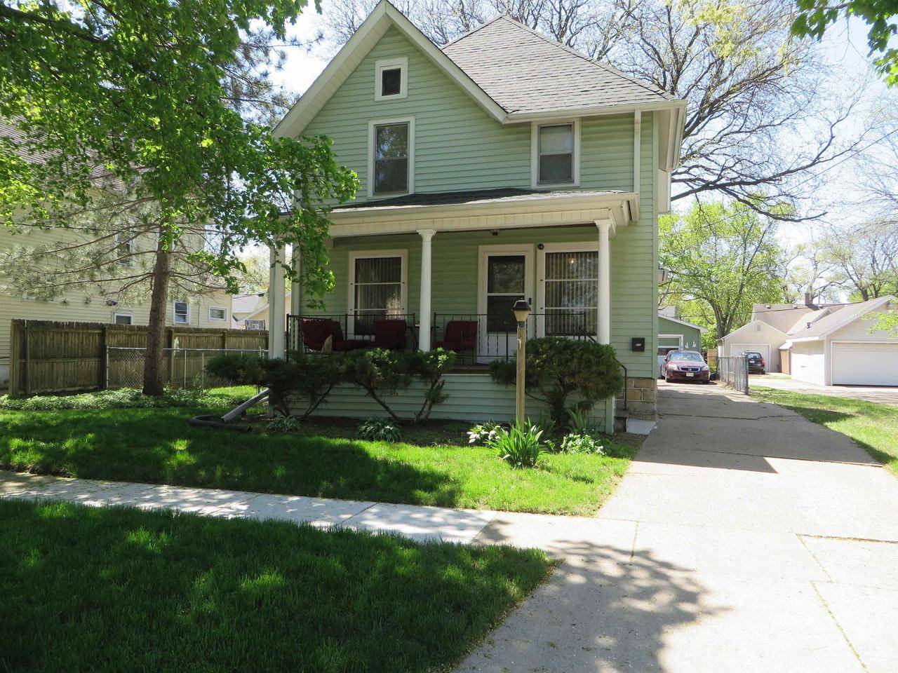 Beloit, WI 53511,944 9th Street