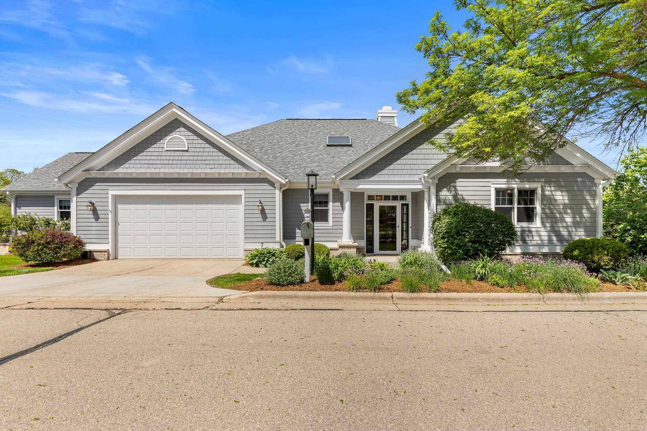 Madison, WI 53717,7 Settler Hill Circle