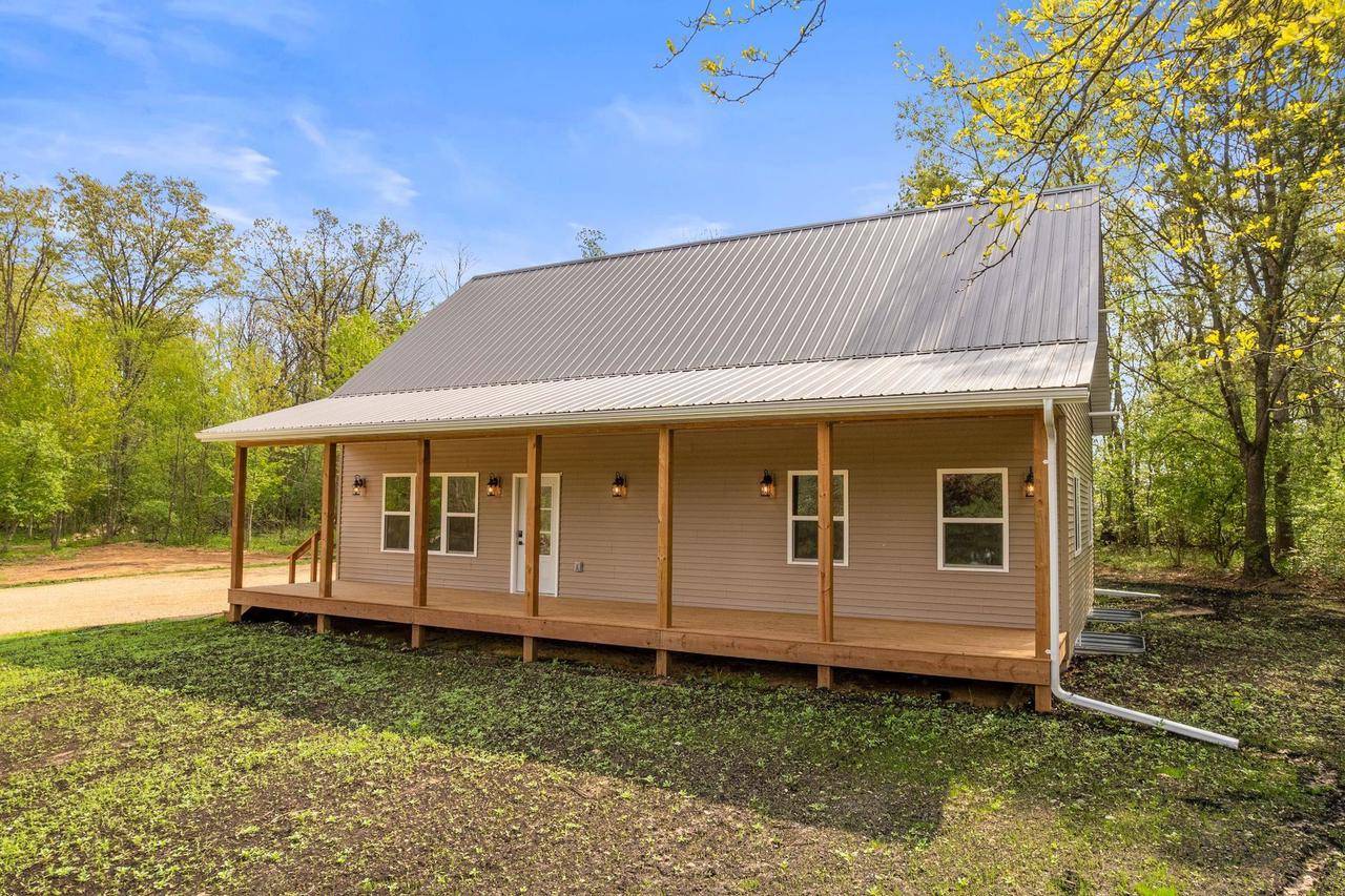 Oxford, WI 53952,2806 3rd Court