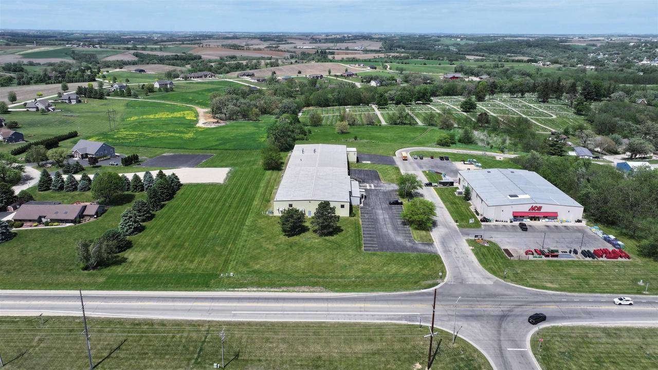 Darlington, WI 53530,136 Pelco Drive