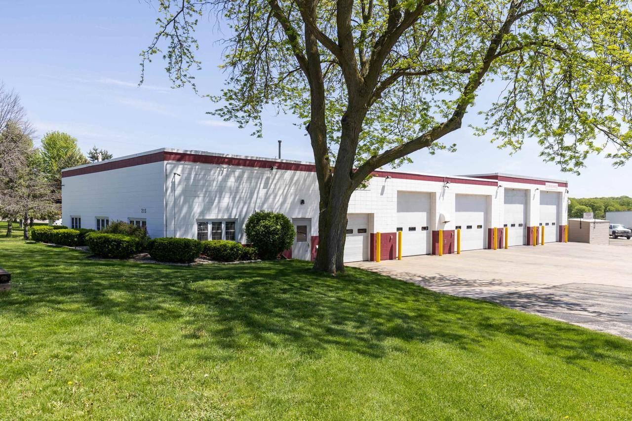 Marshall, WI 53559,215 Deerfield Road