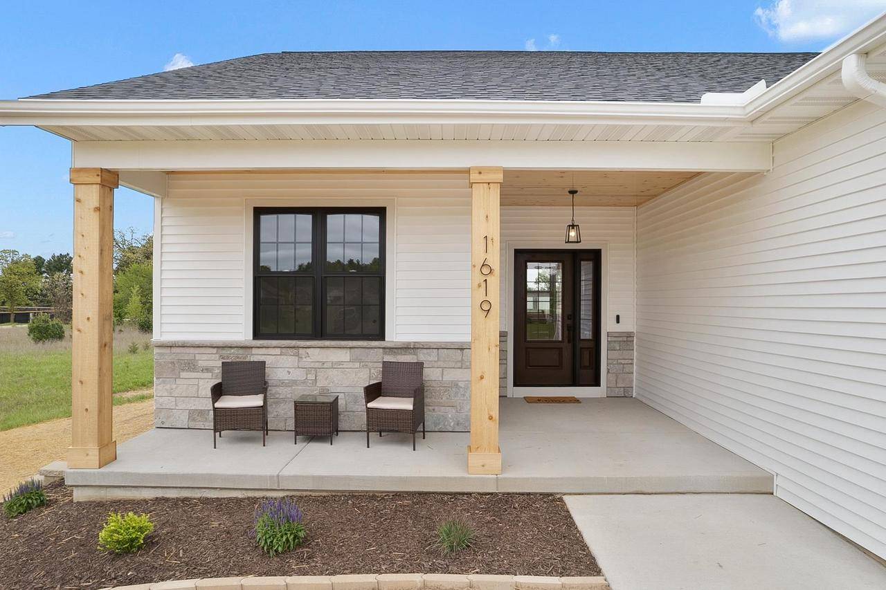Wisconsin Dells, WI 53965,1619 Prairie Oak Drive