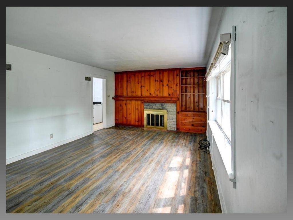 Monona, WI 53716,4552 Winnequah Road
