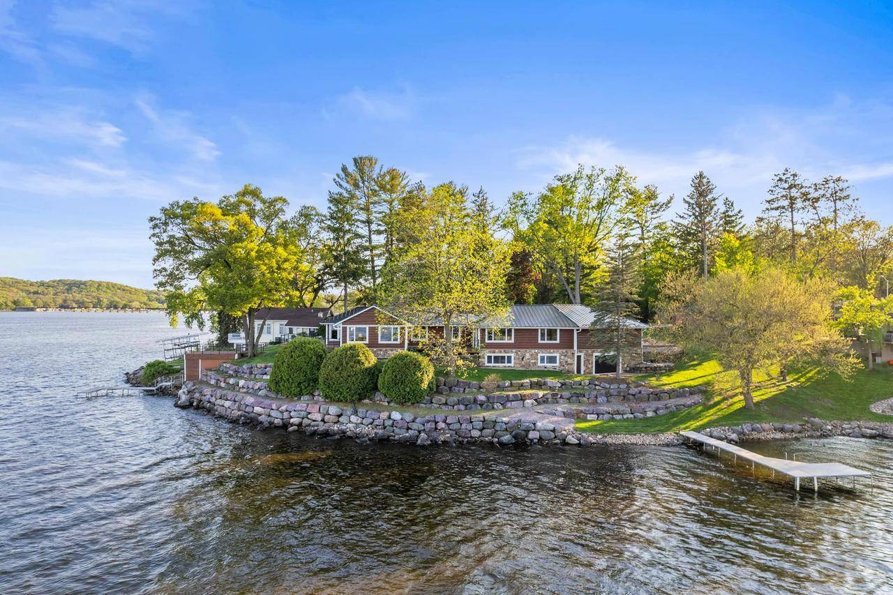 Merrimac, WI 53561,491 River Street
