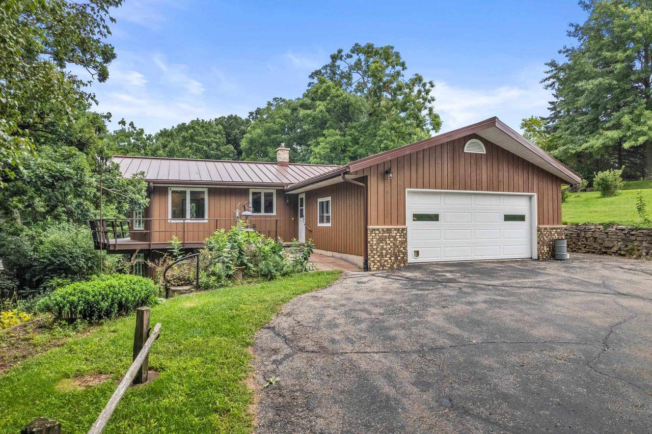 Waterloo, WI 53594,88 E Waterloo Road