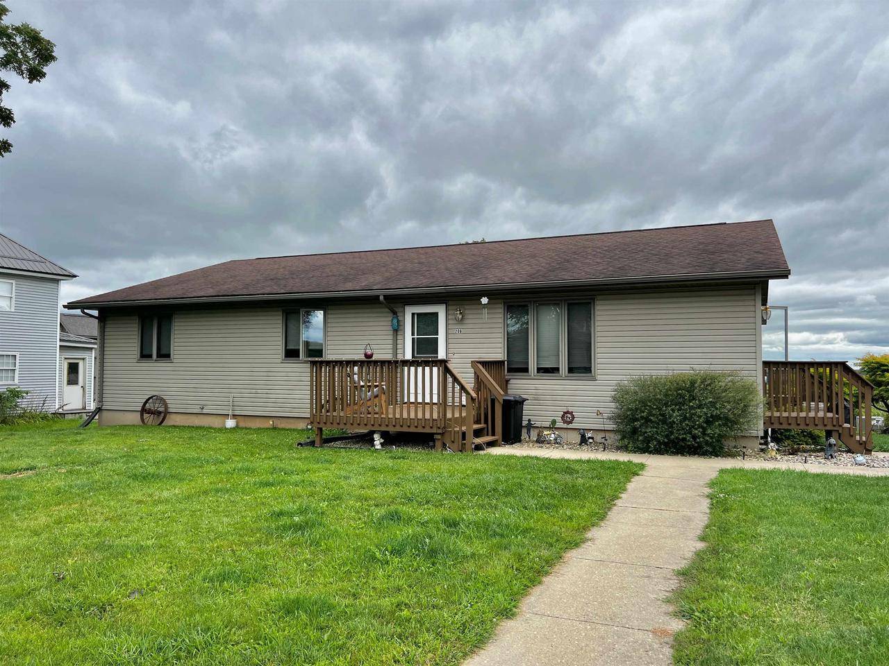 Highland, WI 53543,207 Dodgeville Street